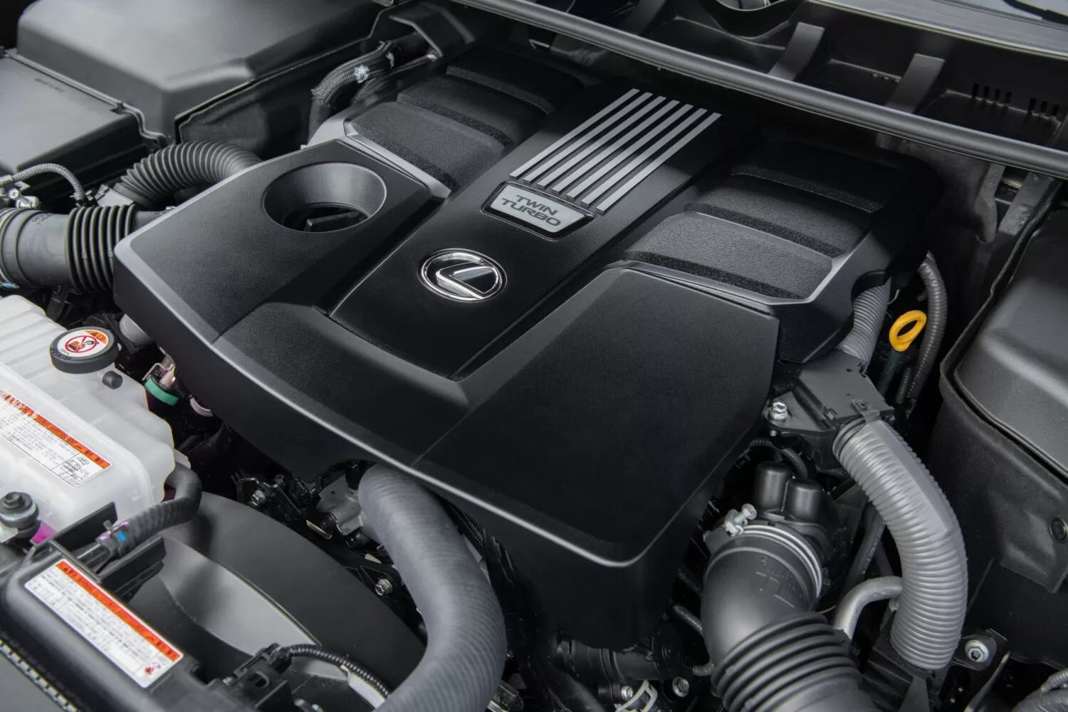 V35A-FTS Engine in the Lexus LX600: Luxury Meets Power – Lexus LX600 V35A engine