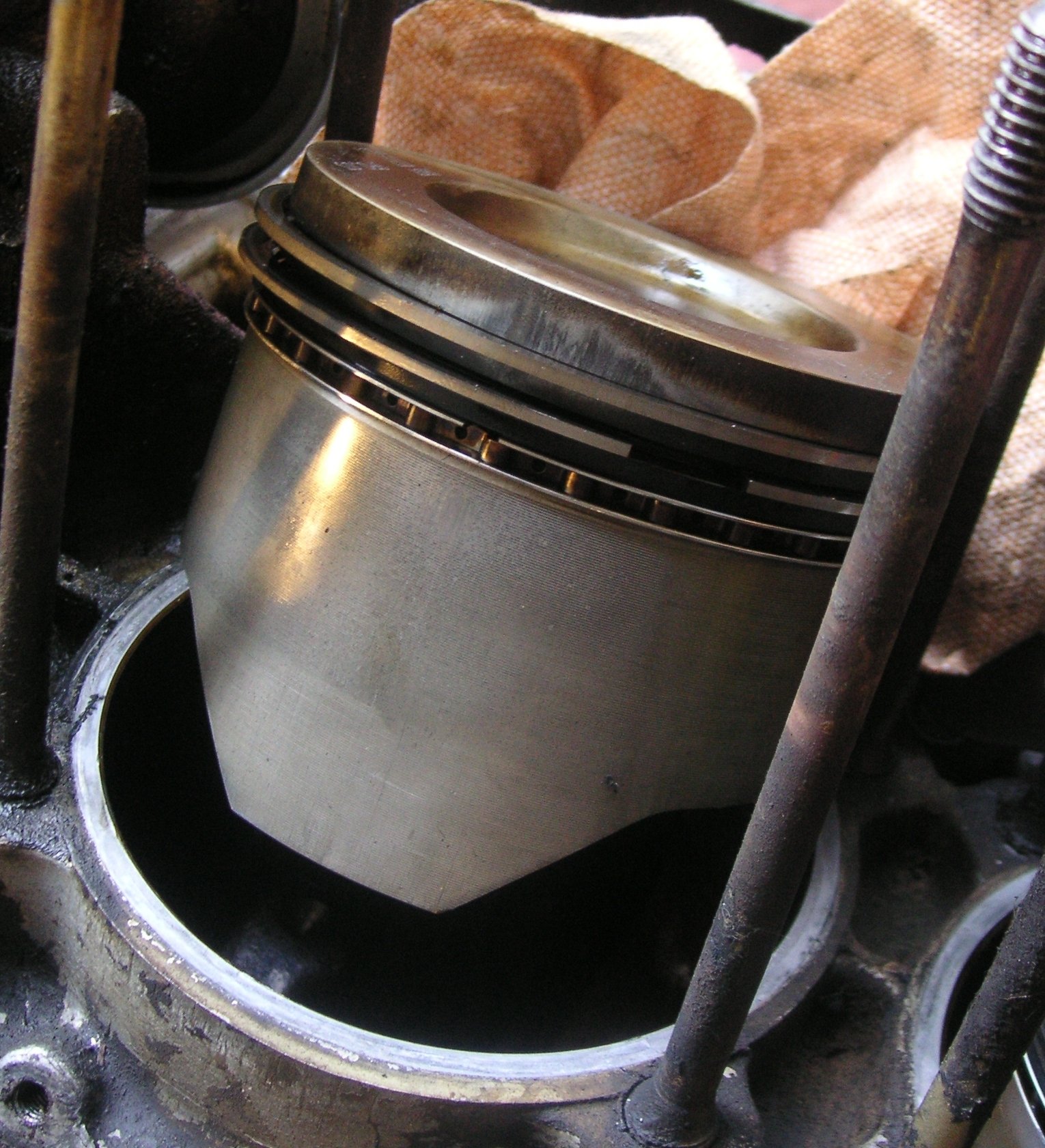 Engine Rebuild Kits vs. a Tested Reconditioned Engine: The Honest Comparison